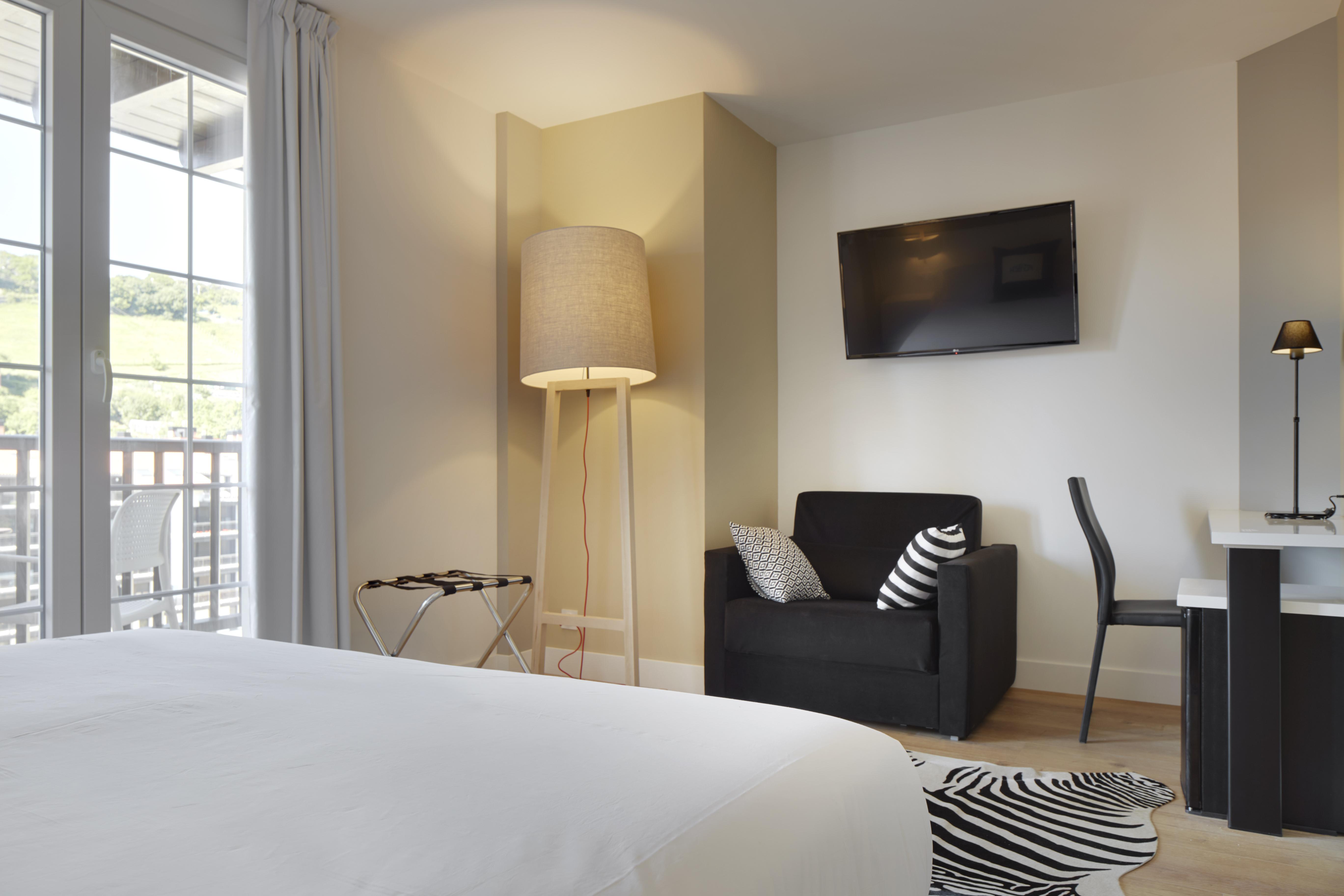 Hotel Flysch Сумая Экстерьер фото