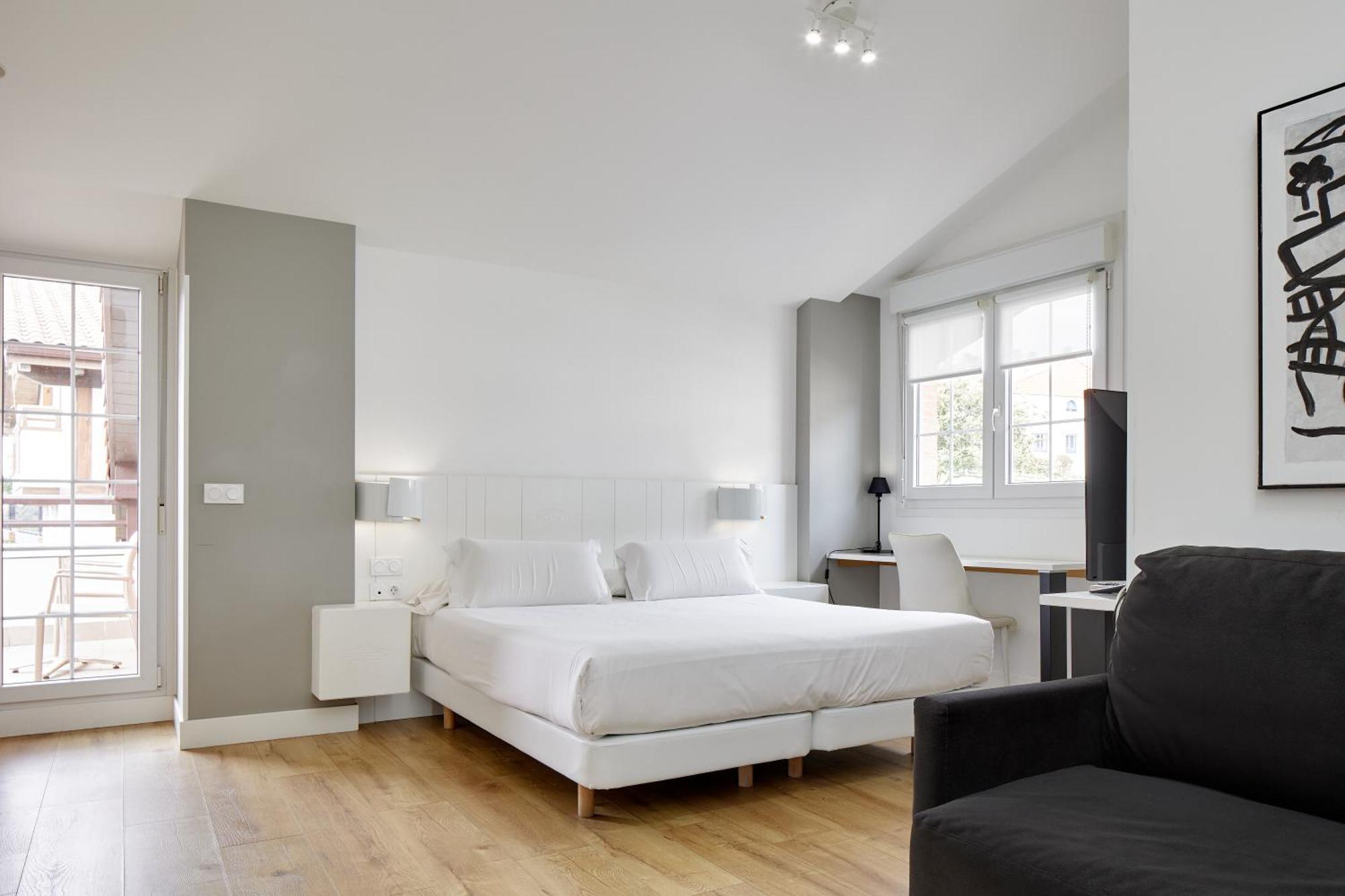 Hotel Flysch Сумая Экстерьер фото