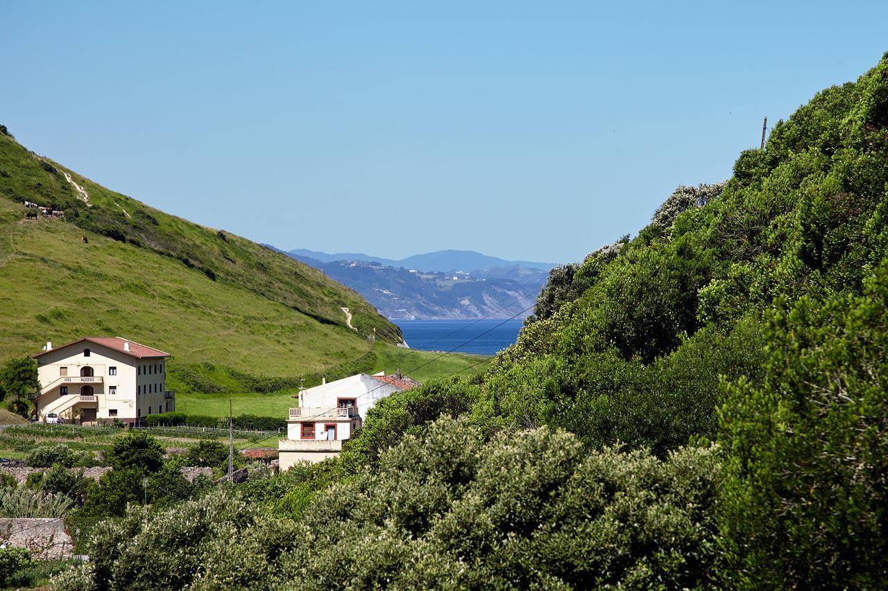 Hotel Flysch Сумая Экстерьер фото